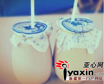 玻璃瓶汽水再度風靡烏魯木齊 每天銷售10萬瓶左右 玻璃瓶汽水再度風靡烏魯木齊 每天銷售10萬瓶左右