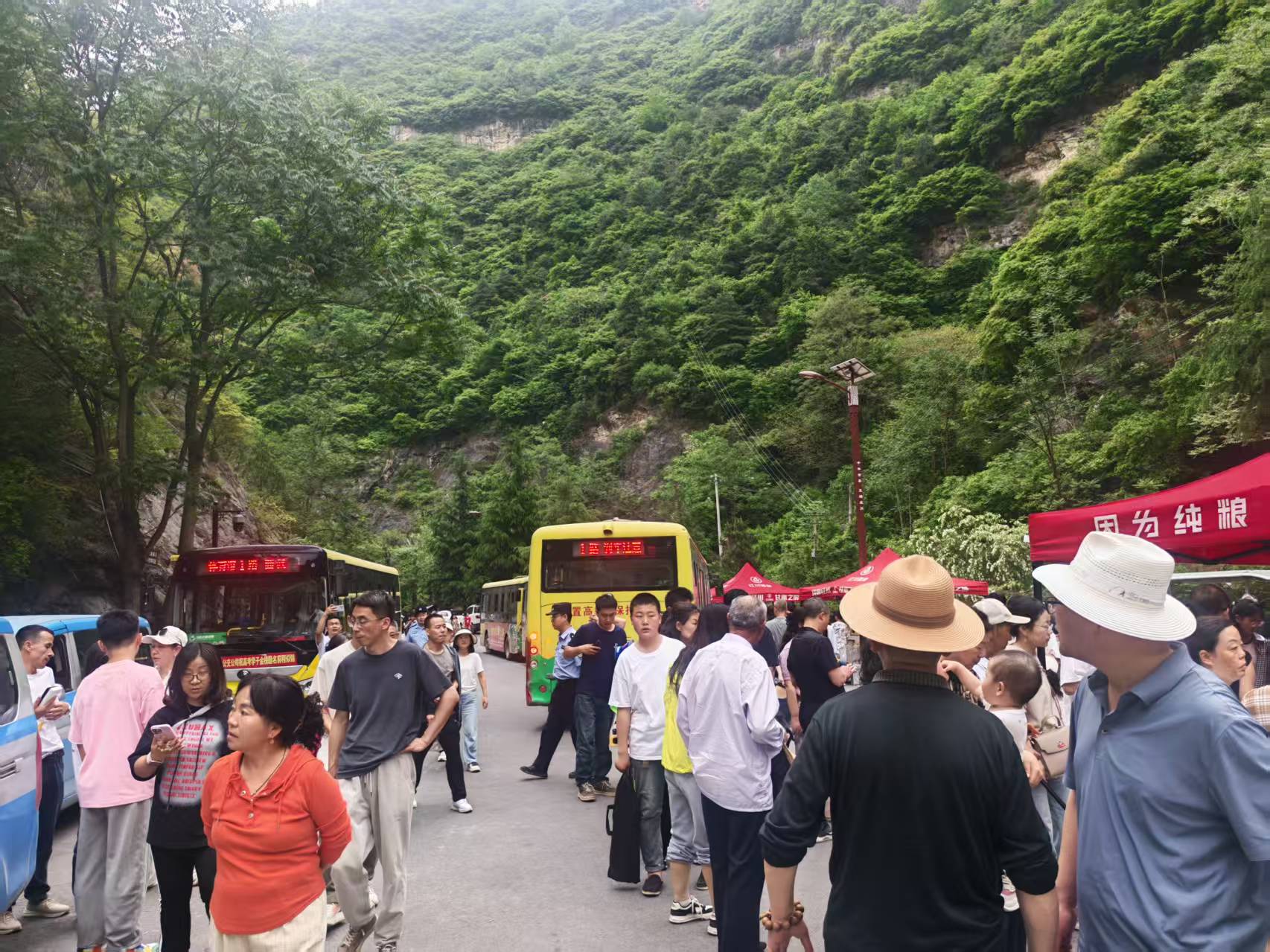 成縣：文旅暖心服務引